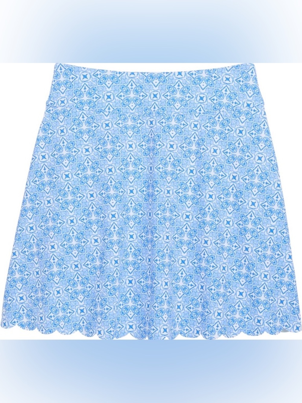 NWOT Vineyard Vines Women Performance Scallop Skort Cora Allover blue white tile